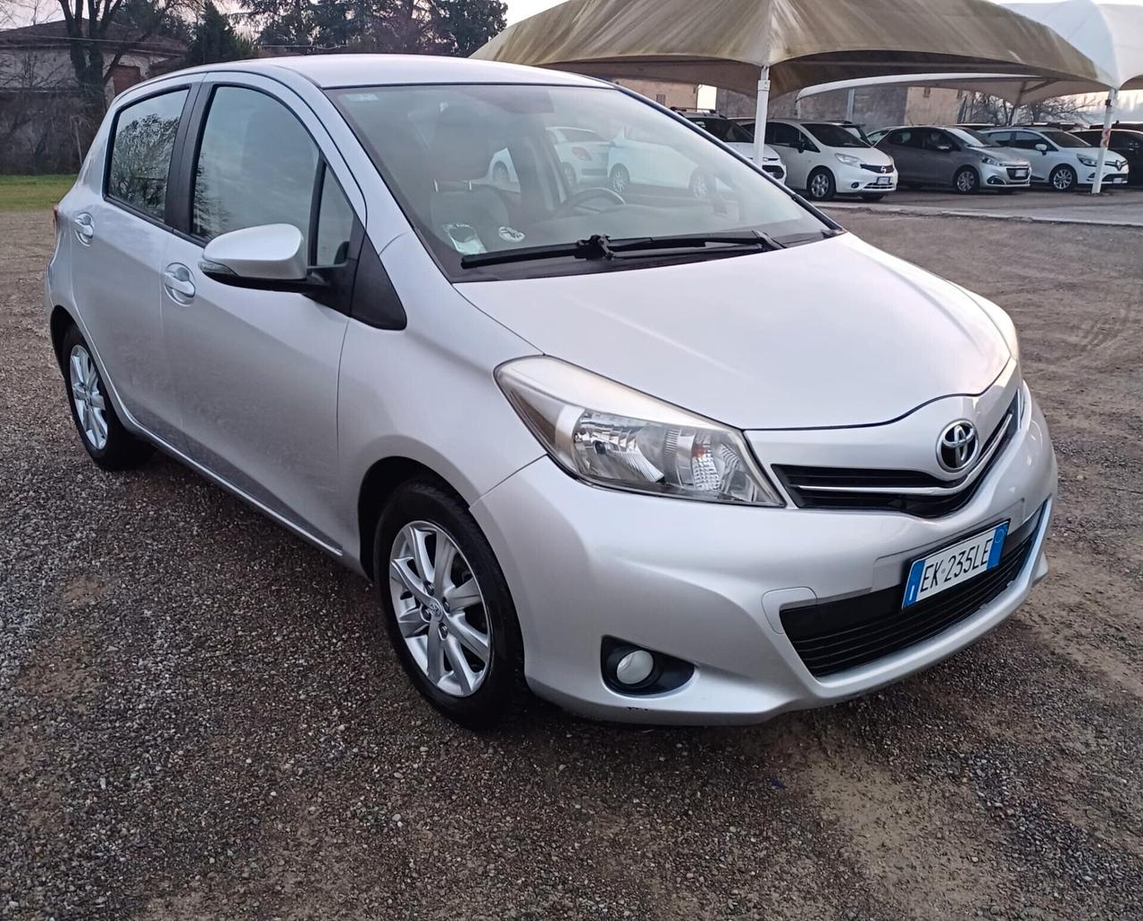 Toyota Yaris 1.3 5 porte Lounge