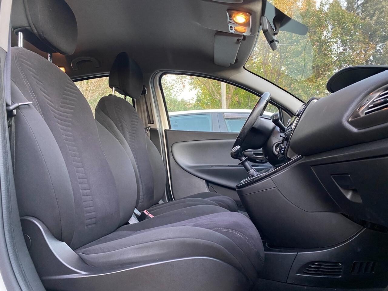 LANCIA - Ypsilon - 1.2 69 CV 5p. Gold - NEOPATENTA