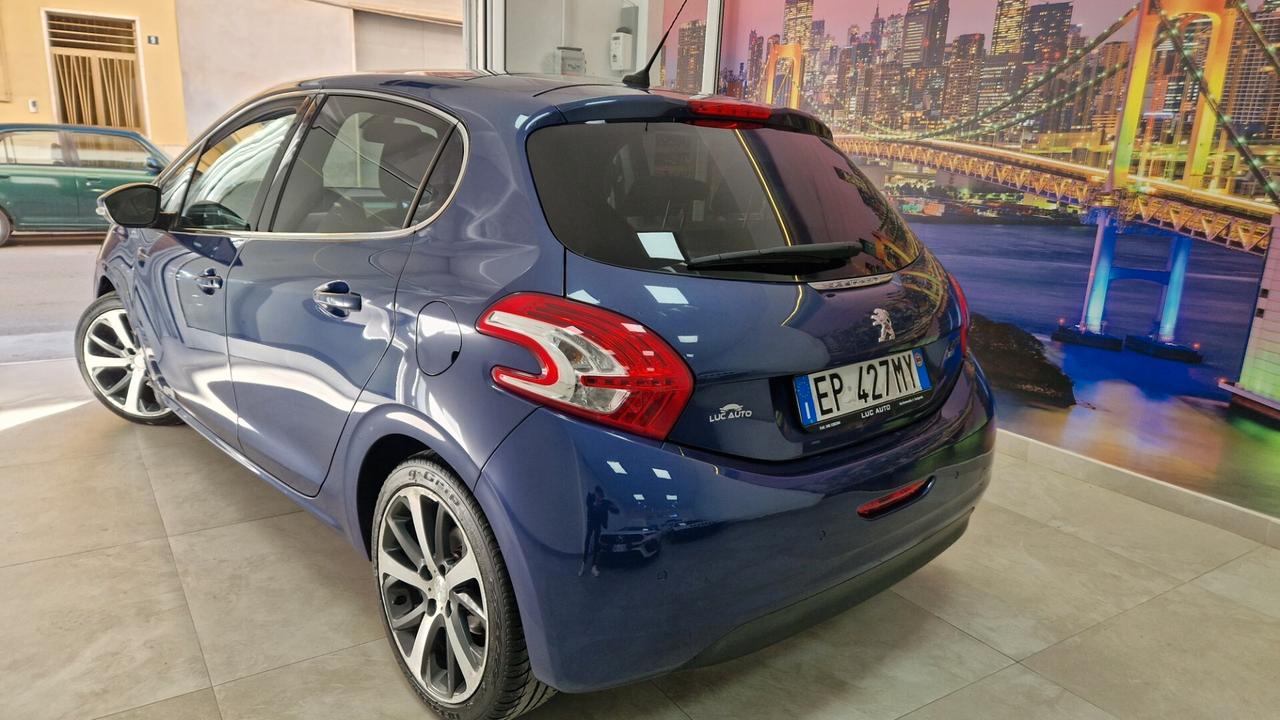 Peugeot 208 1.6 e-HDi 92 CV Stop&Start robotizzato 5 porte Allure