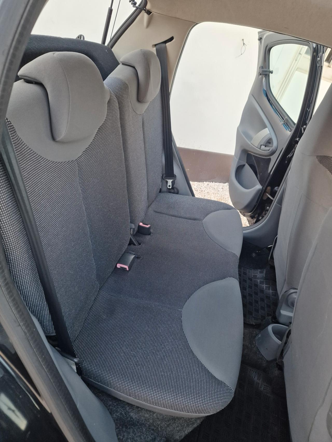 Peugeot 107 1.0 68CV 5p. Sweet Years "ok neopatentati"