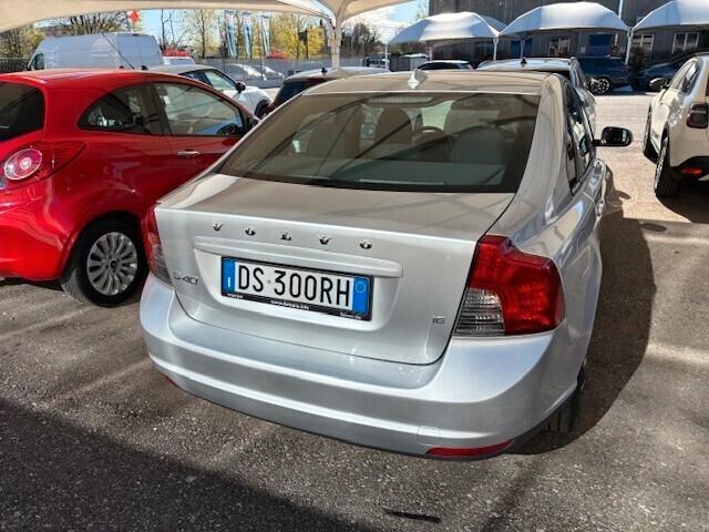 Volvo S40 1.6 16V cat Summum GPL