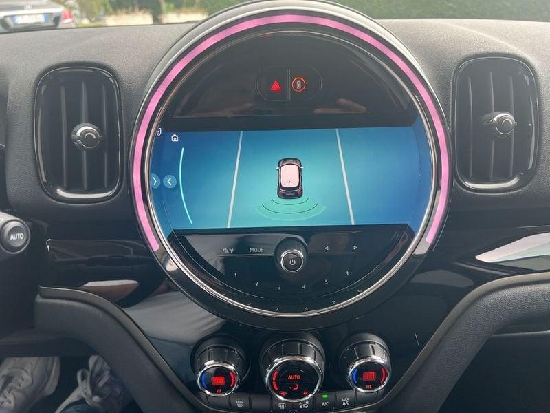 MINI Countryman Cooper D Essential automatica