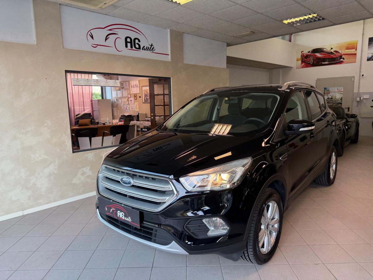 Ford Kuga 1.5 EcoBoost 120 CV benz/GPL