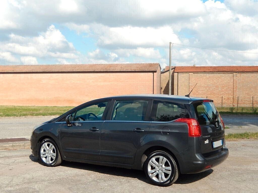 PEUGEOT 5008 1.6 HDi 5 POSTI - ECCELLENTE!