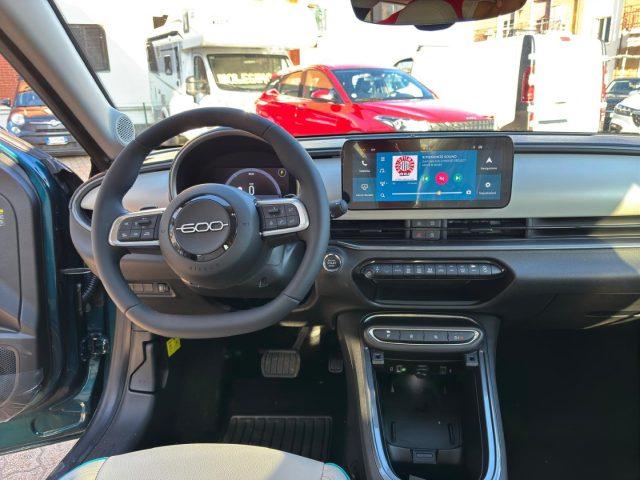 FIAT 600 Hybrid 145CV DCT MHEV La Prima *VERDE MARE
