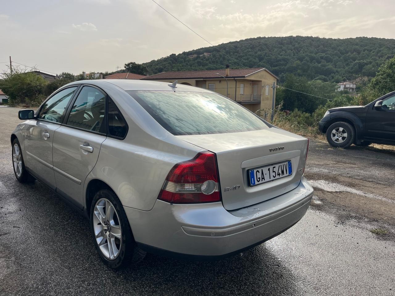 Volvo s40
