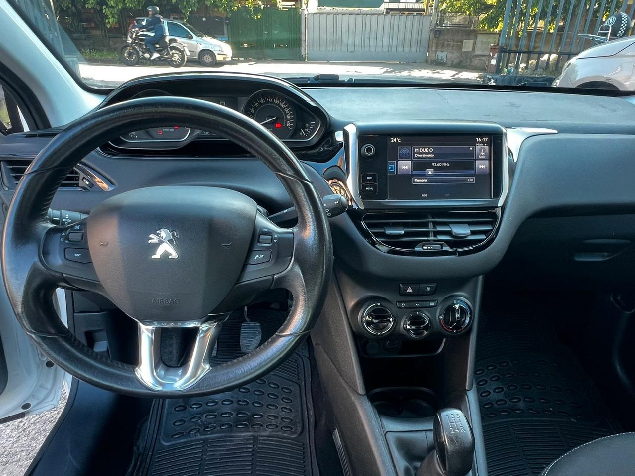 Peugeot 208 BlueHDi 75 5 porte Allure