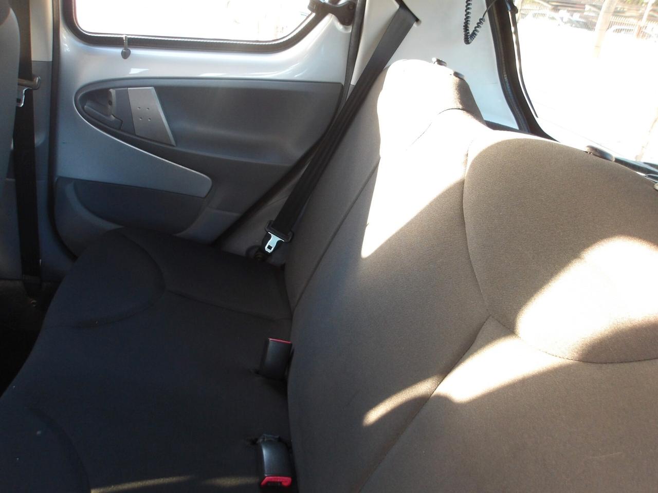 TOYOTA AYGO 1.0 BENZ-2007