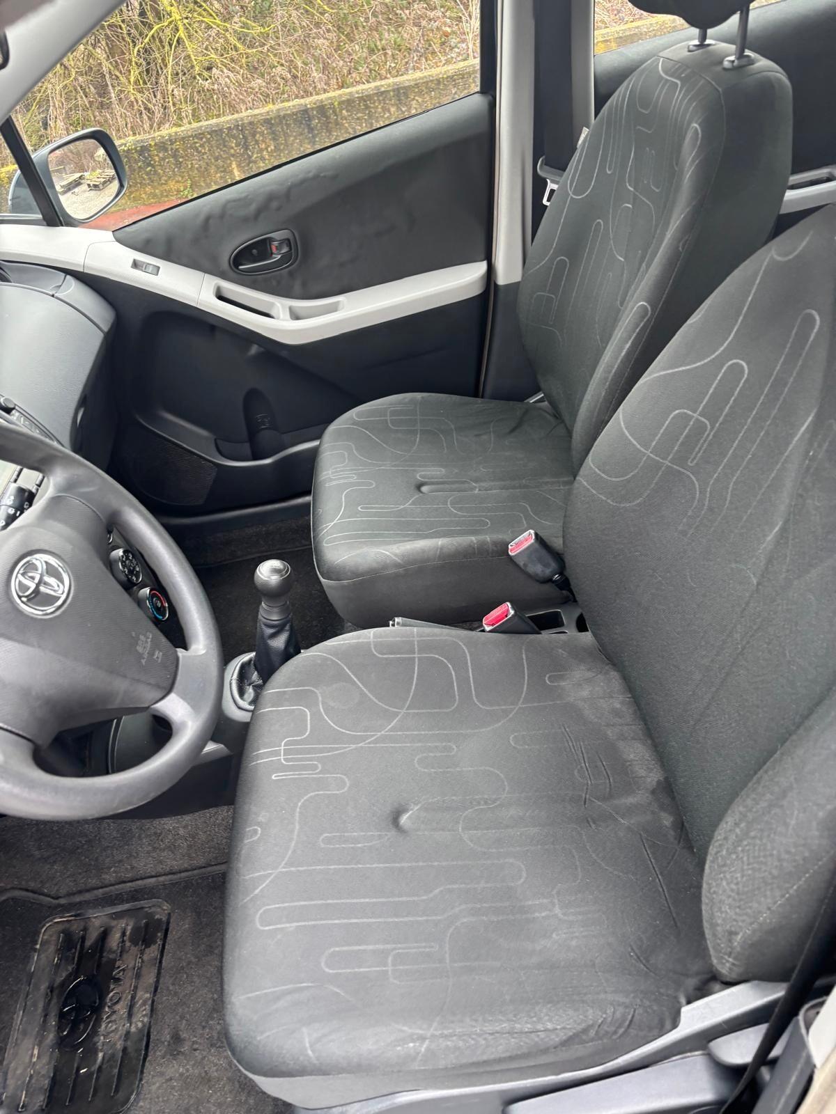 Toyota Yaris 1.0 5 porte Sol TAGLIANDATA TOYOTA CHILOMETRI CERTIFICATI