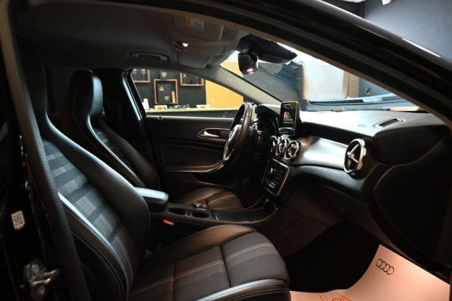 MERCEDES-BENZ GLA 180 SPORT AUTO NAVI TEL CAM 18"CRUISE PELLE/TESS.FULL!