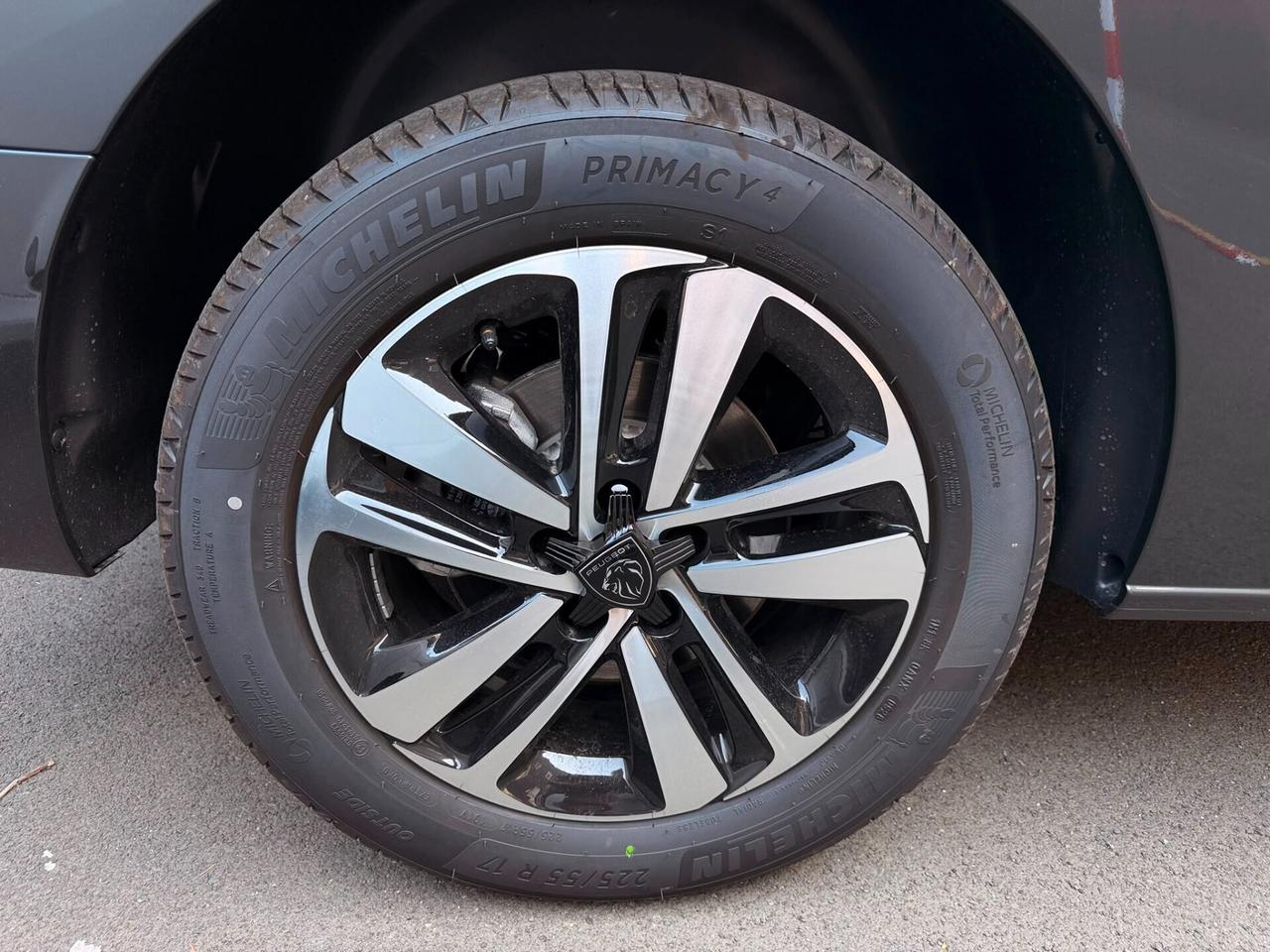 PEUGEOT Traveller 2.2 BlueHDi 180 EAT8 9 posti