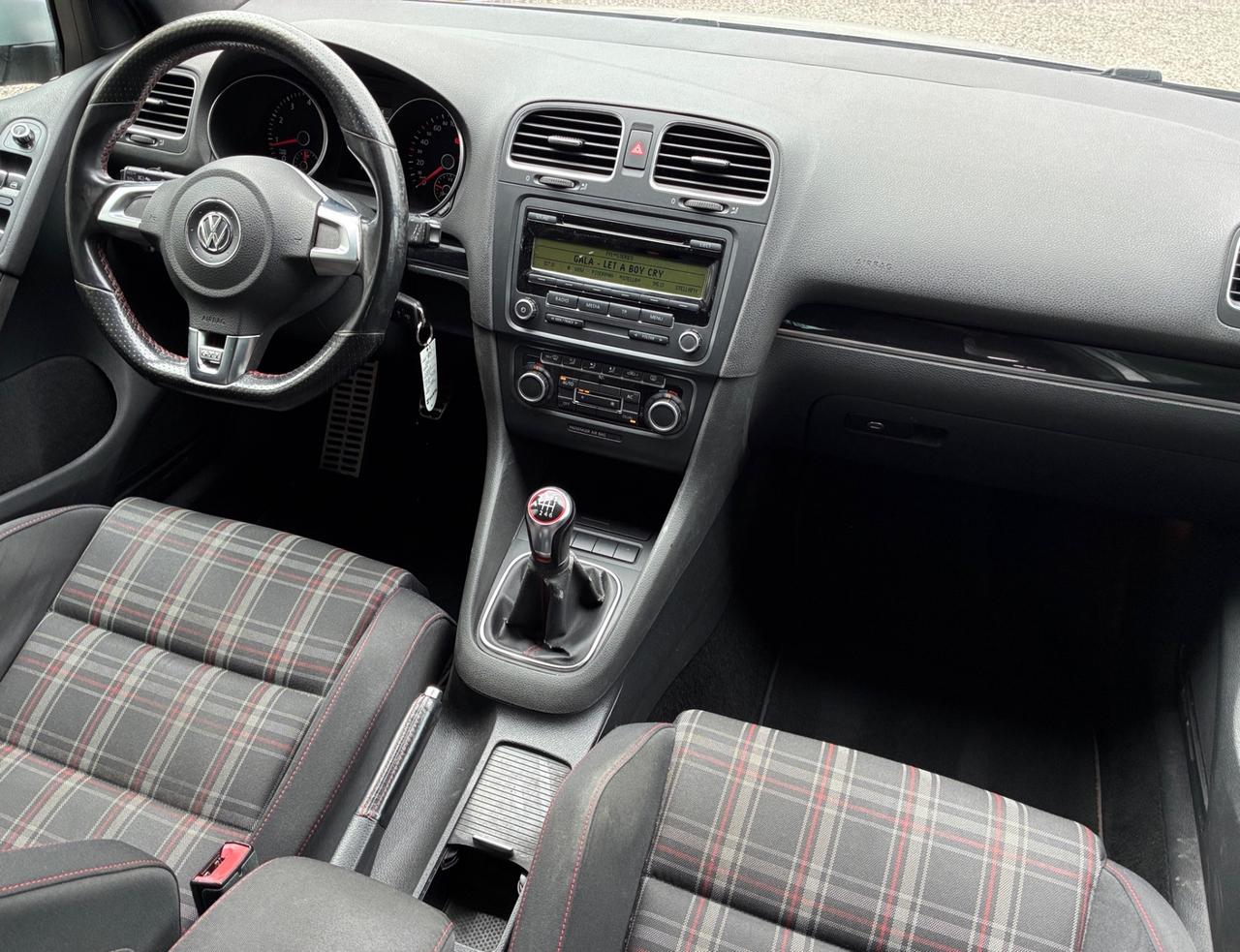 Volkswagen Golf GTI 2.0 TSI - 5 porte