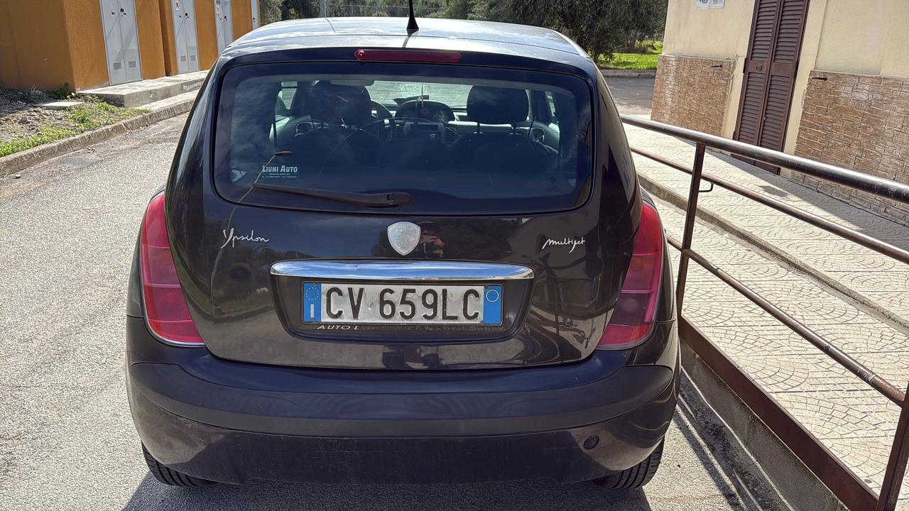 Lancia Ypsilon 1.3 Multijet 16V Argento