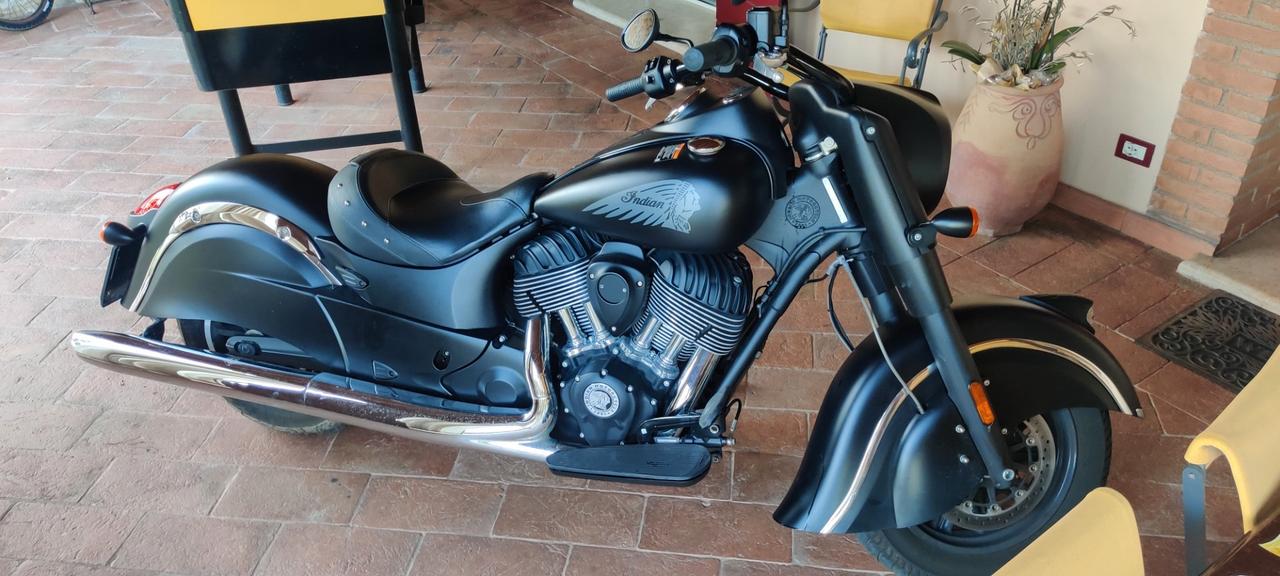 Indian Chief Dark Horse Thunder Black