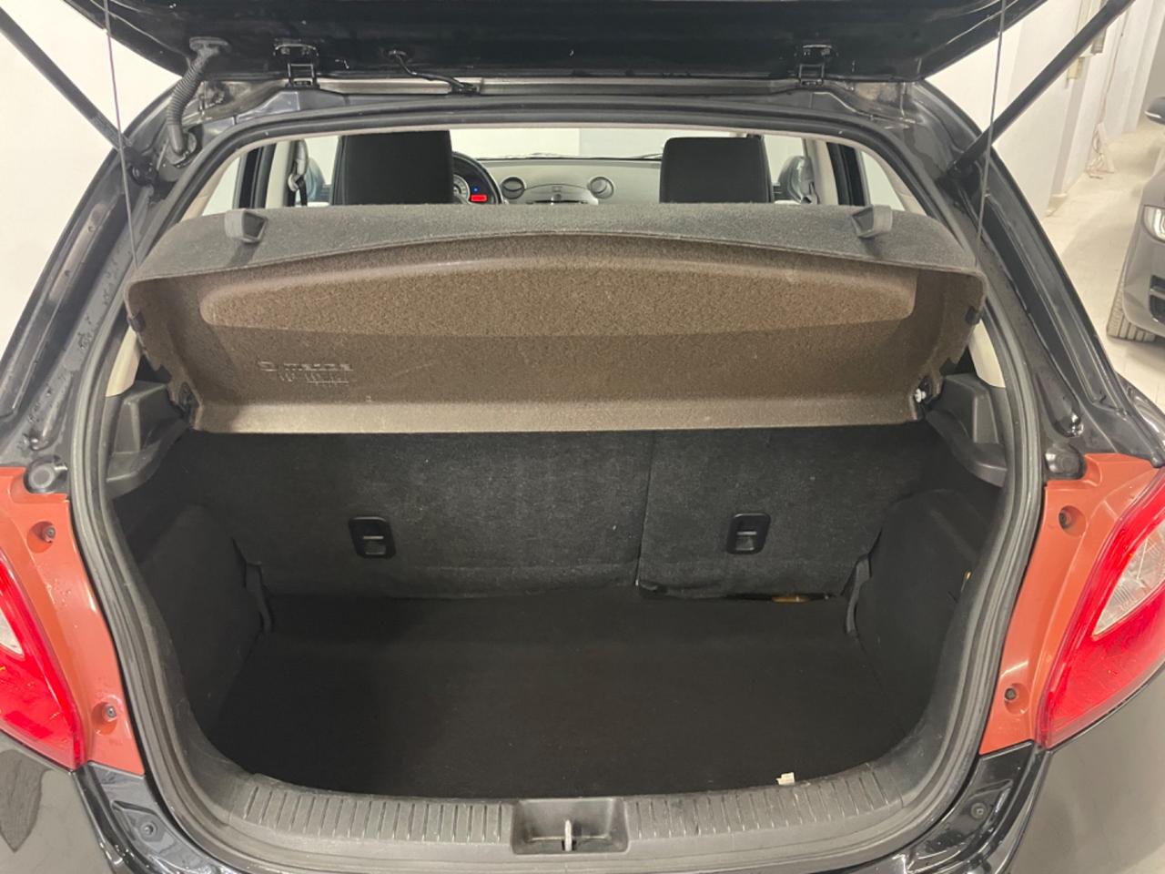 Mazda 2 Mazda2 1.3 16V 75CV 5p. Play Gen. GPL