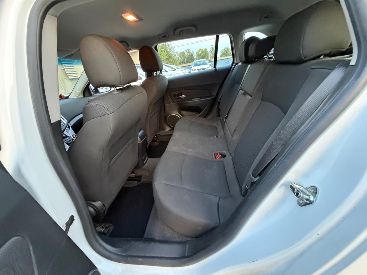 Chevrolet Cruze 1.7 Diesel Station Wagon LTZ