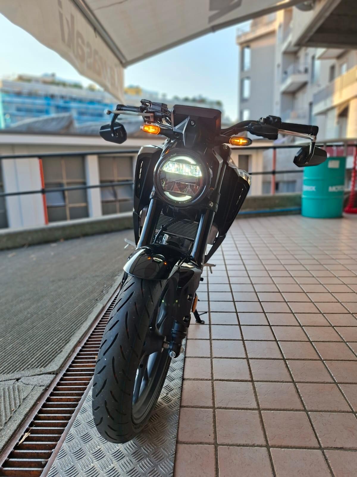 Honda CB 125 R my 26
