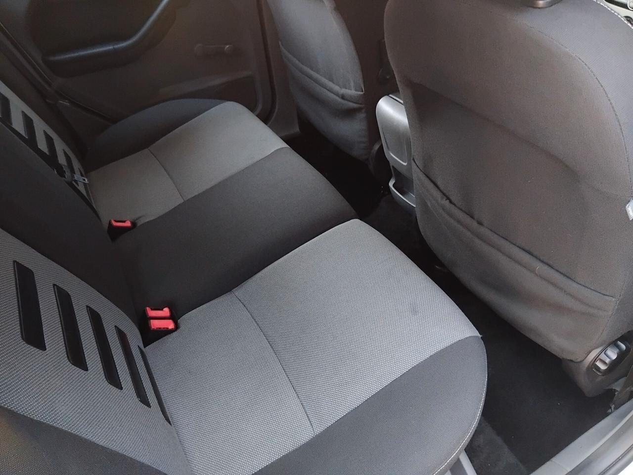 Ford Focus 2.0 gpl garanzia