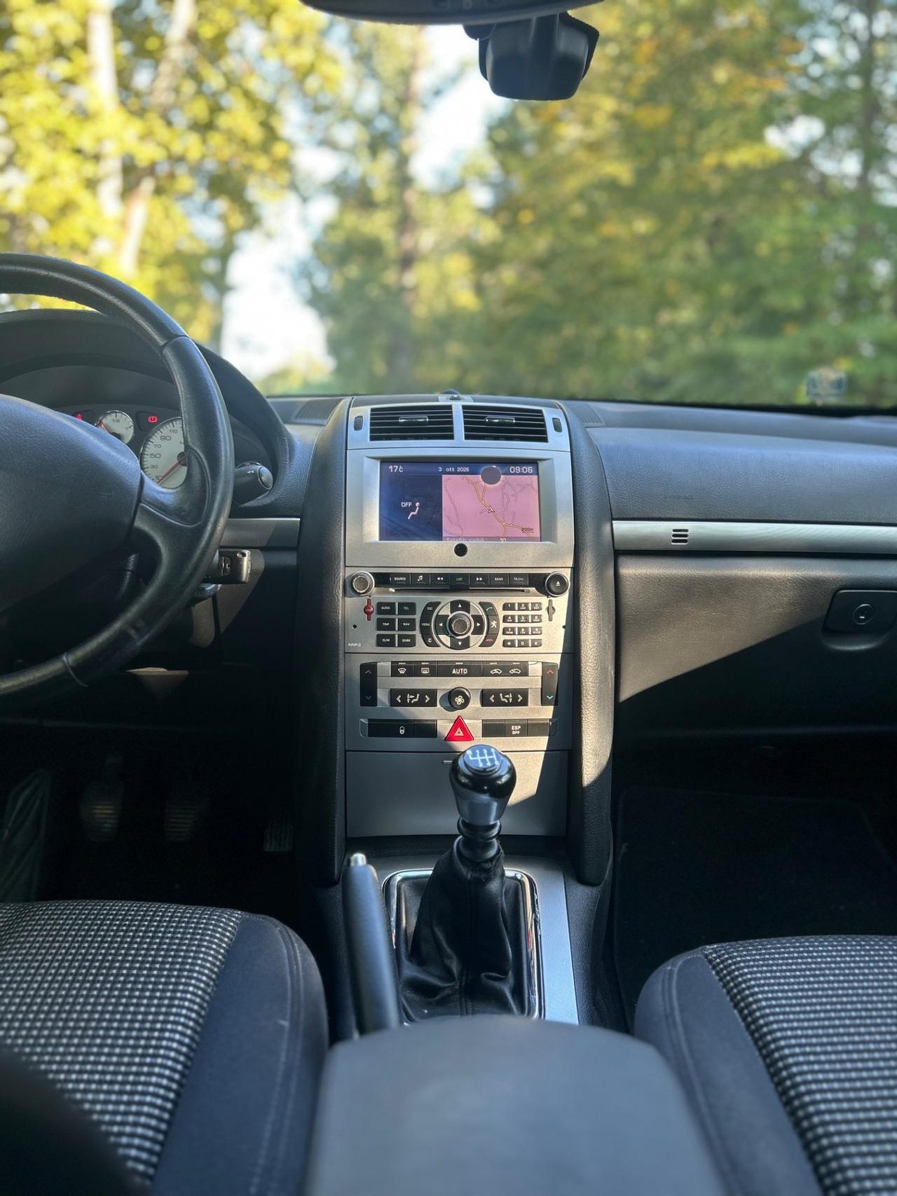 Peugeot 407 2.0 HDi Tecno