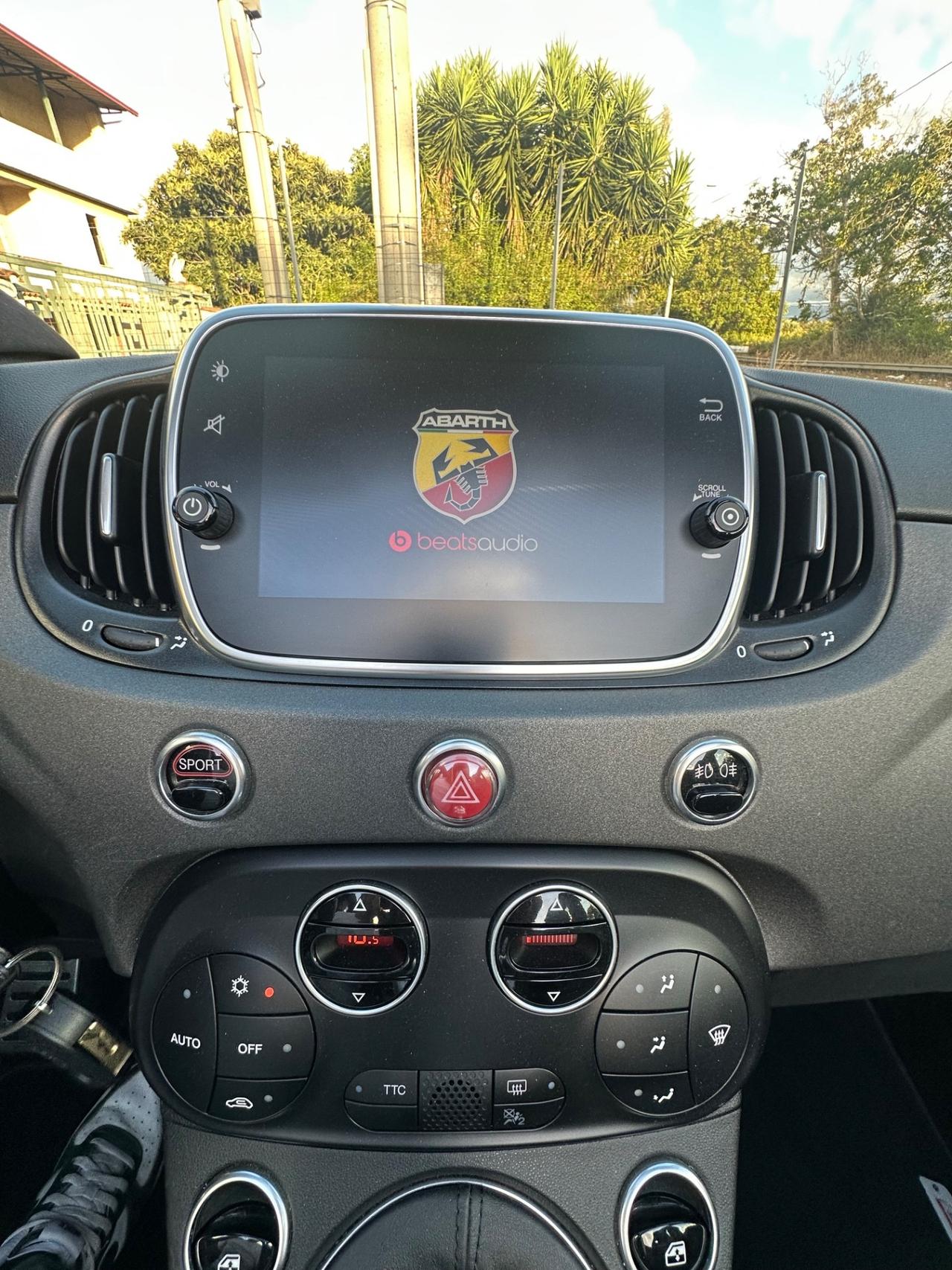 Abarth 595 C 1.4 Turbo T-Jet 180 CV Competizione