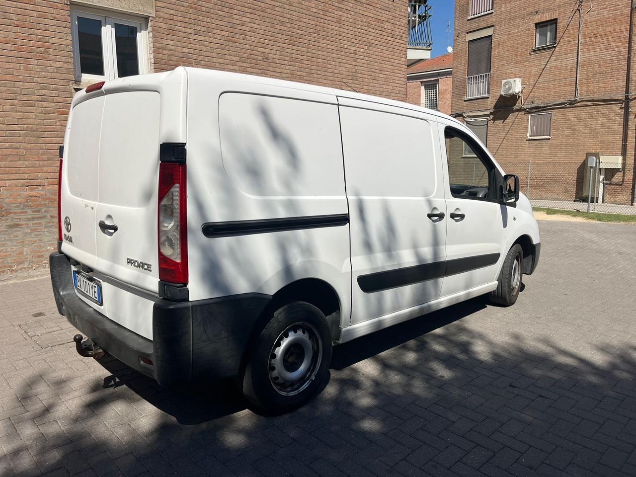 Toyota Proace 2.0 D-4D PC-TN Furgone Lounge 10q