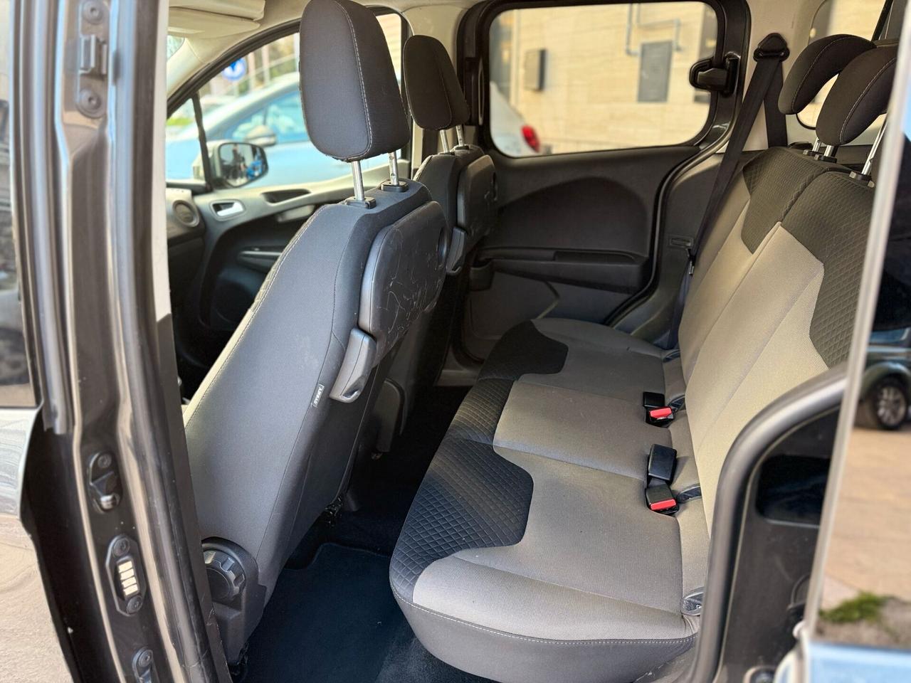 Ford Tourneo Courier Tourneo Courier 1.5 TDCI 75 CV N1