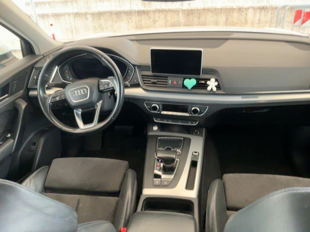Audi Q5 2.0 TDI quattro S tronic Business