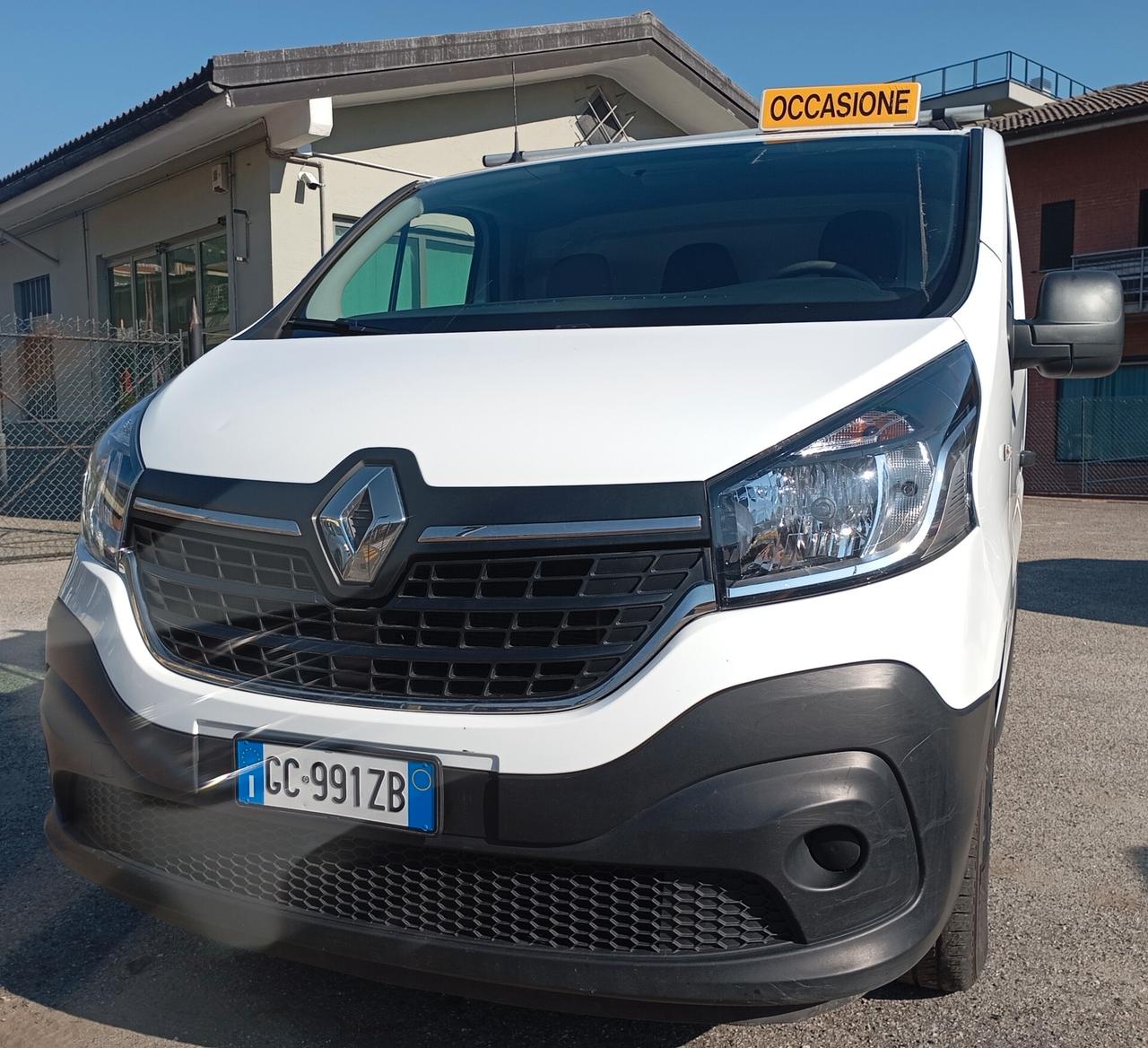 RENAULT TRAFIC 2000 DCI 145 CV PASSO LUNGO