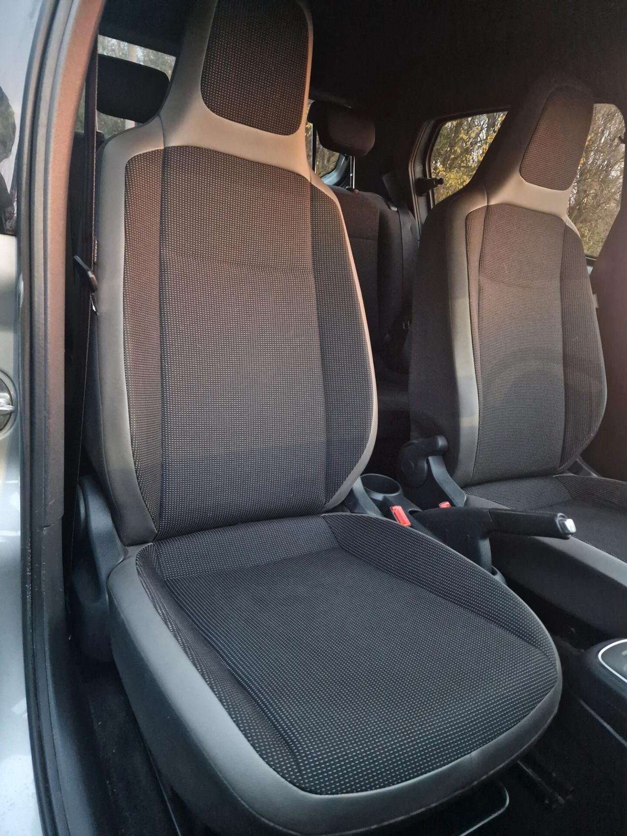 Volkswagen Up 1.0 75cv ASG