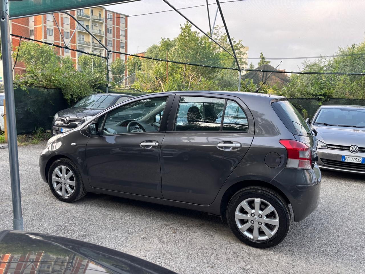 Toyota Yaris 1.4 D-4D 5 porte OK NEOPATENTATI