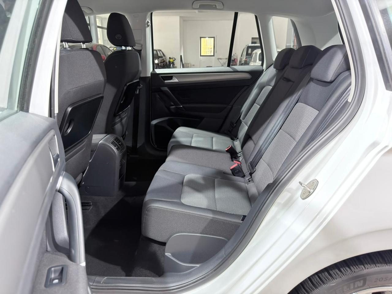 VW GOLF SPORTSVAN 1.6TDI 110cv DSG 115.000km 2015