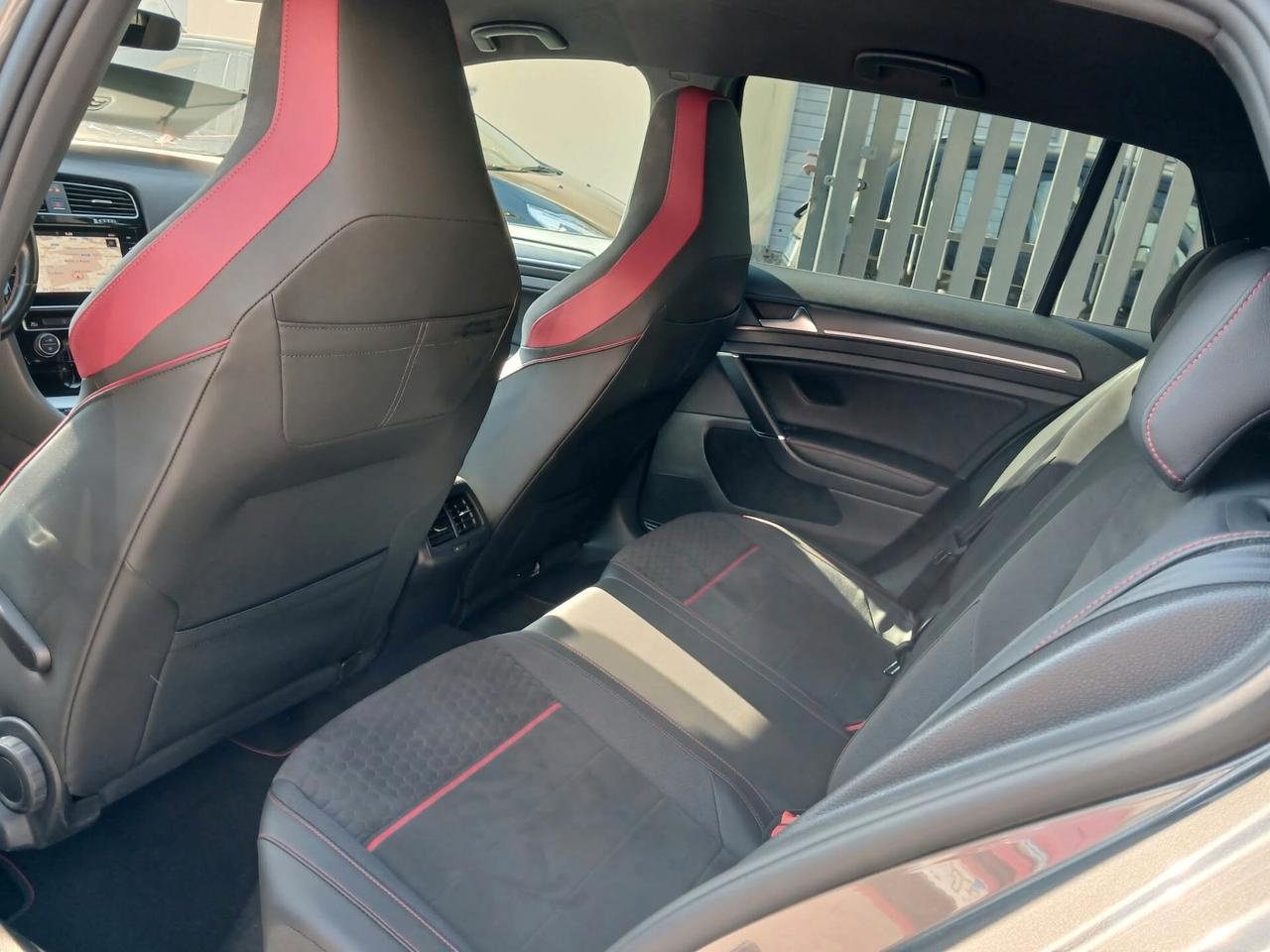 Volkswagen Golf GTI 7,5 2.0 Benzina 245Cv.