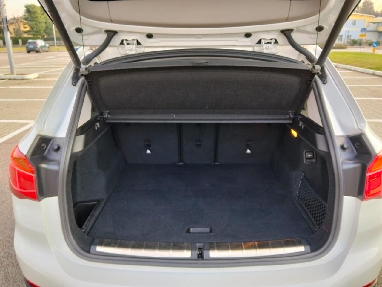 Bmw X1 xDrive18d Automatik*Navi*Camera*Cruise*Pdc