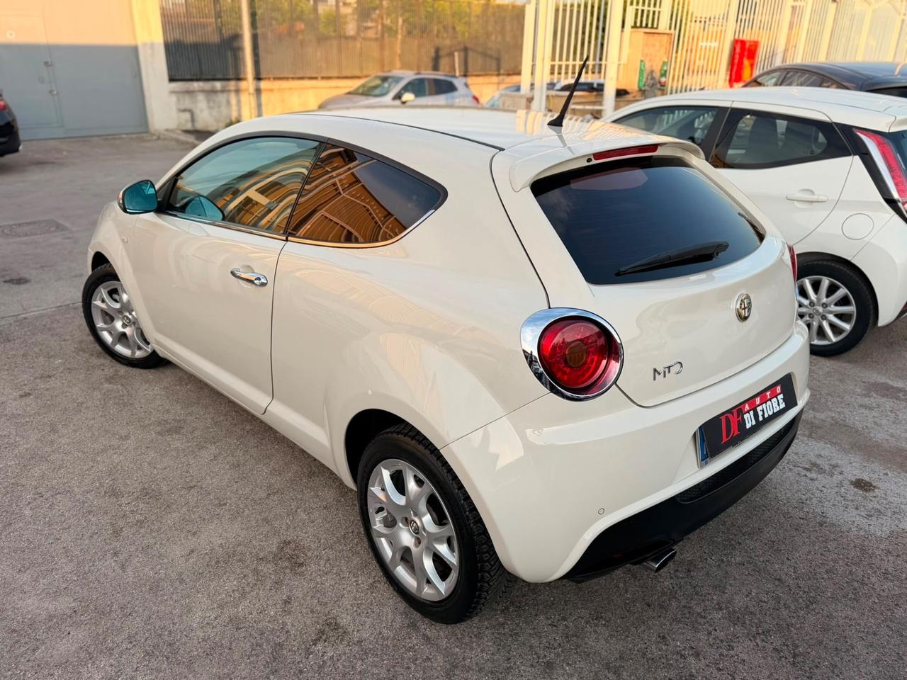 Alfa Romeo MiTo 1.3 JTDm-2 95CV Distinctive PELLE TOTALE SENSORI PARCHEGGIO