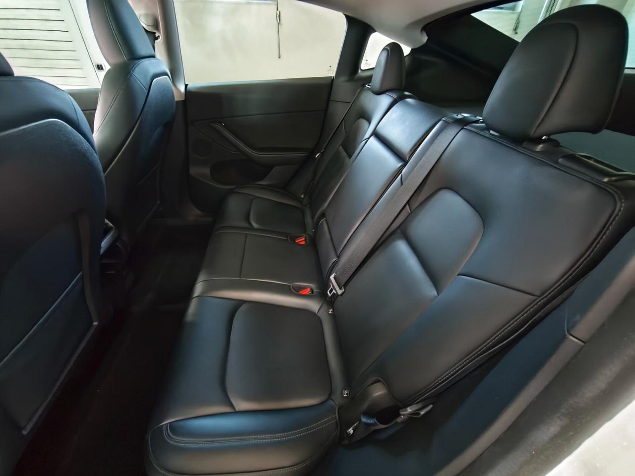 Tesla Model Y Long Range AWD Dual Motor (ARVAL SELECT GARANZIA 2 ANNI)