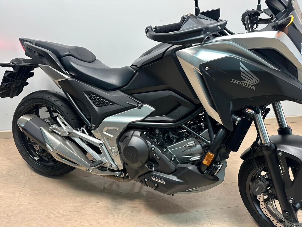 HONDA NC750X NC 750 X DCT - 2021 DA 129€ AL MESE
