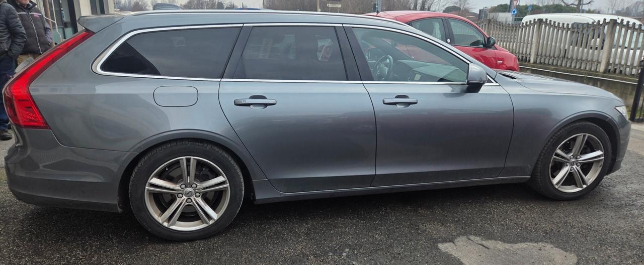 Volvo V90 D4 Inscription
