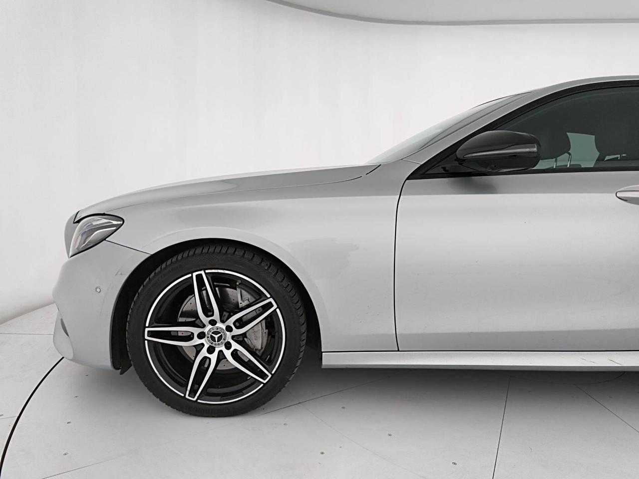 Mercedes Classe E E 220d Berlina Premium 4matic