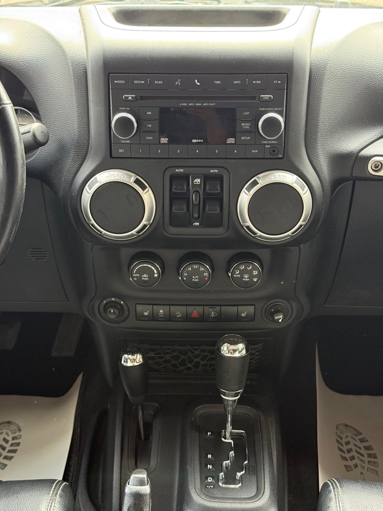 Jeep Wrangler Unlimited 2.8 CRD DPF Sahara Auto