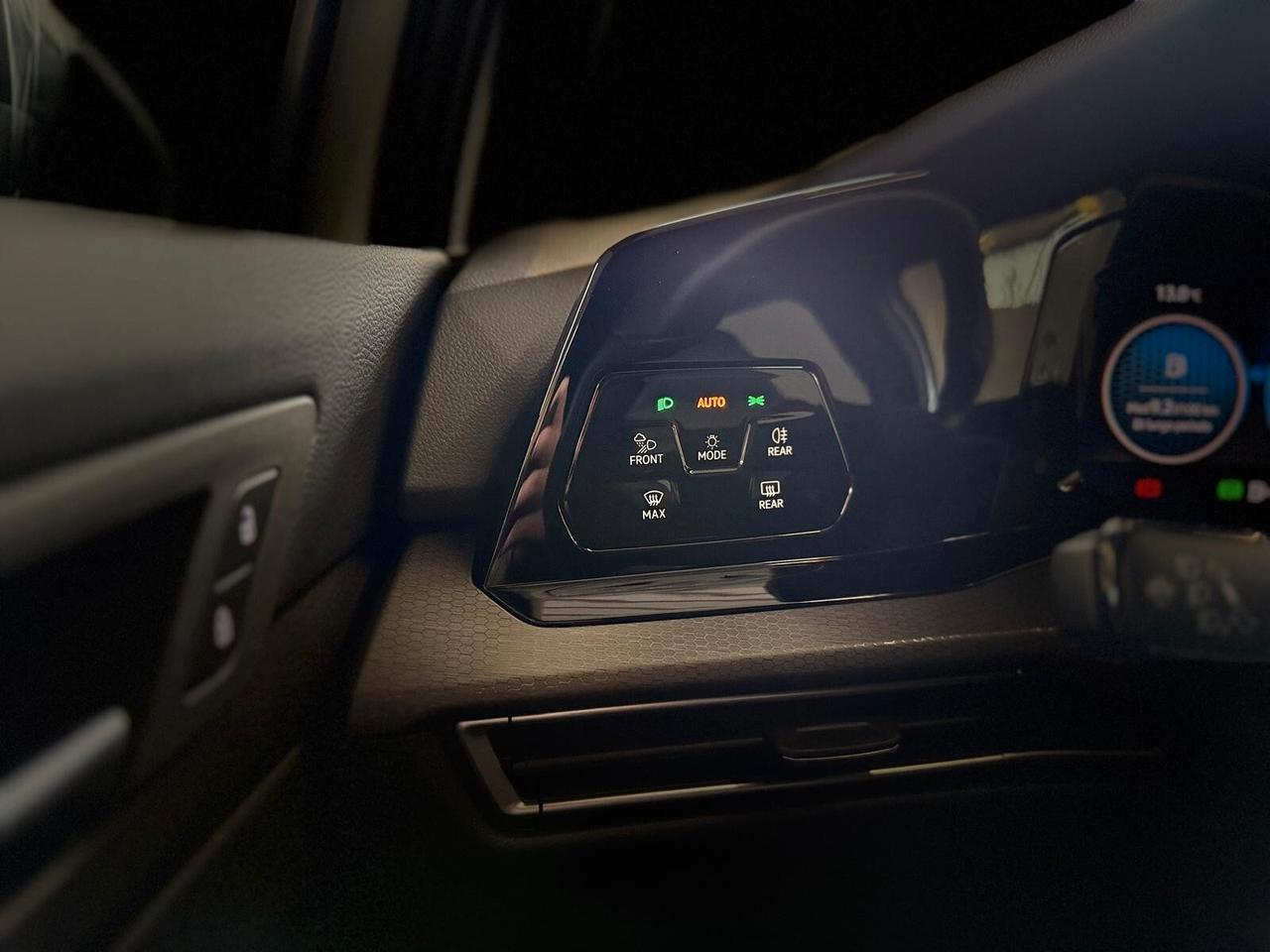 Volkswagen Golf GTI 8 245CV