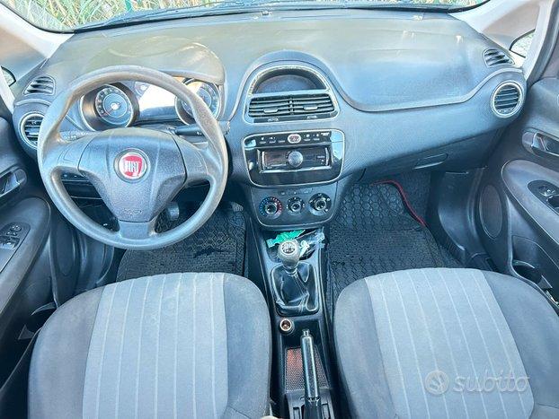 FIAT. PUNTO 1.4 N .POWER STREET 5 P METANO.