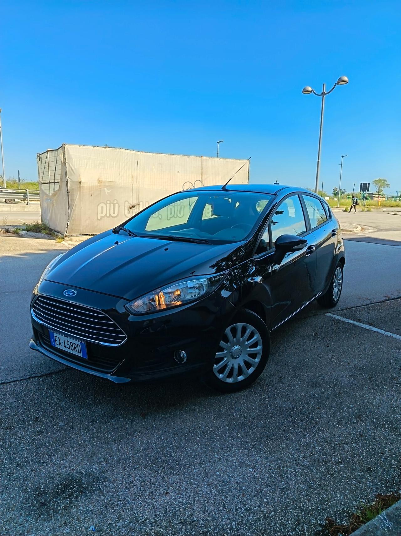 Ford Fiesta 2014 1.0 benzina 80.000KM 12 MESI DI GARANZIA NEOPATENTATI