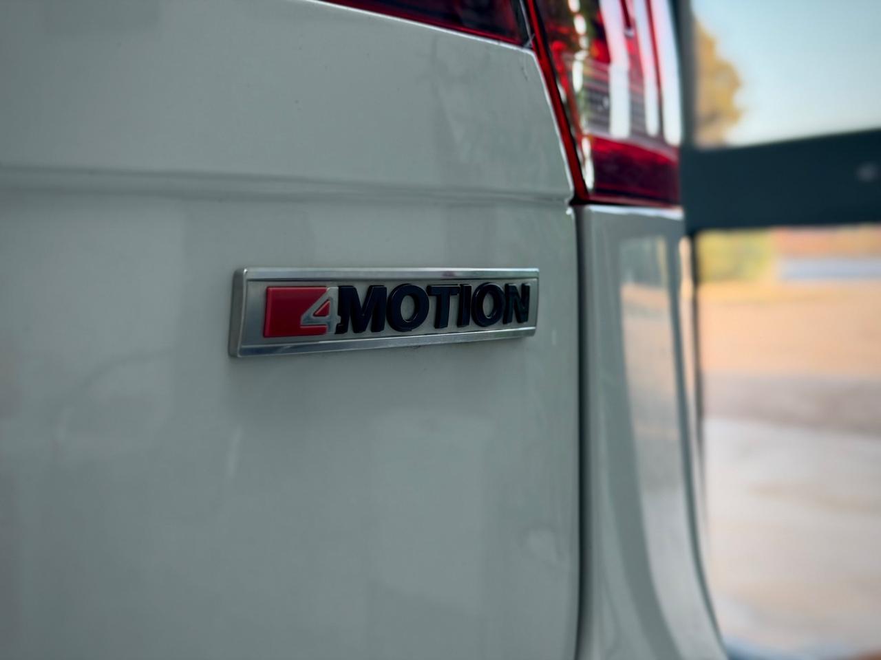 Volkswagen Tiguan 2.0 TDI SCR DSG 4MOTION Business BMT