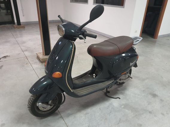 PIAGGIO VESPA 125