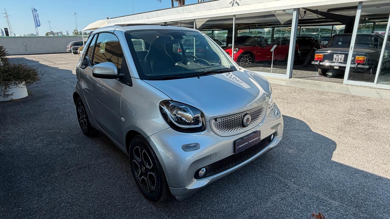 Smart ForTwo 90 0.9 T twinamic cabrio Prime