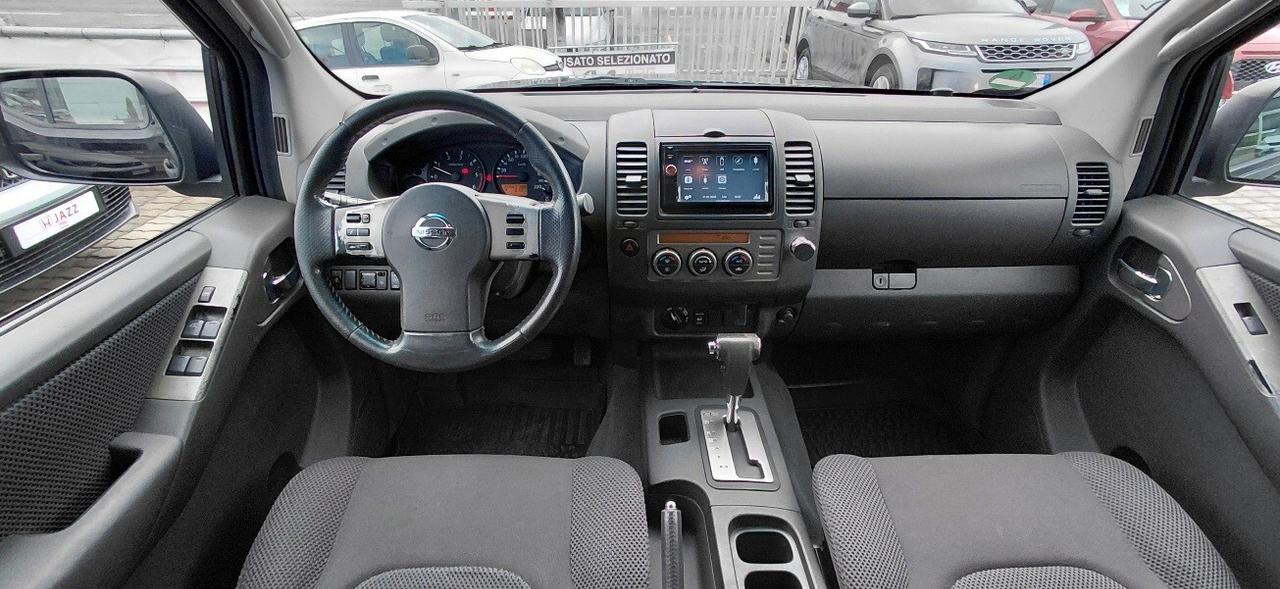 Nissan Navara 2.5 dCi 4 porte Double Cab LE