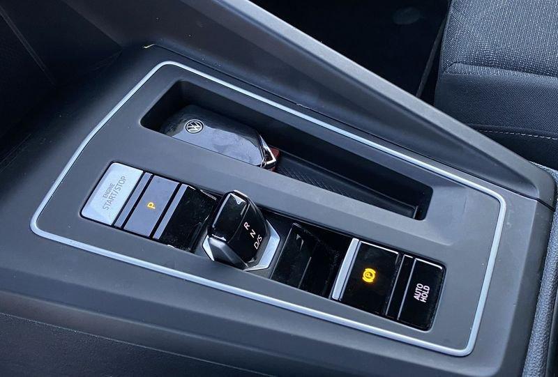 Volkswagen Golf 8 Life 2.0 TDI 150 CV DSG