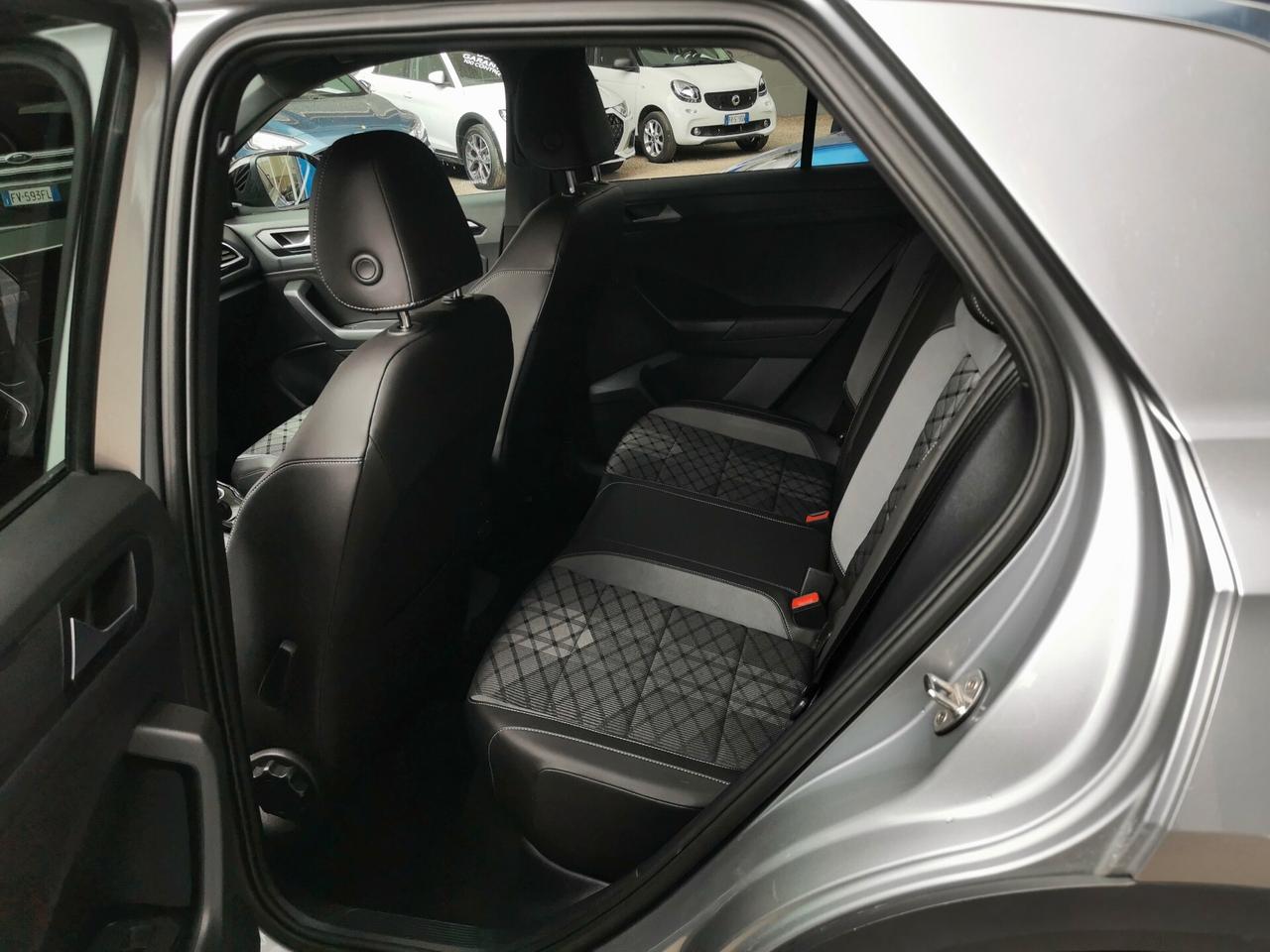 Volkswagen T-Roc 1.0 TSI 110cv R-Line