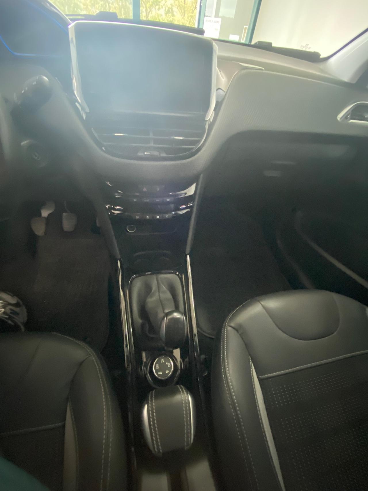 Peugeot 2008 BlueHDi 100 Allure