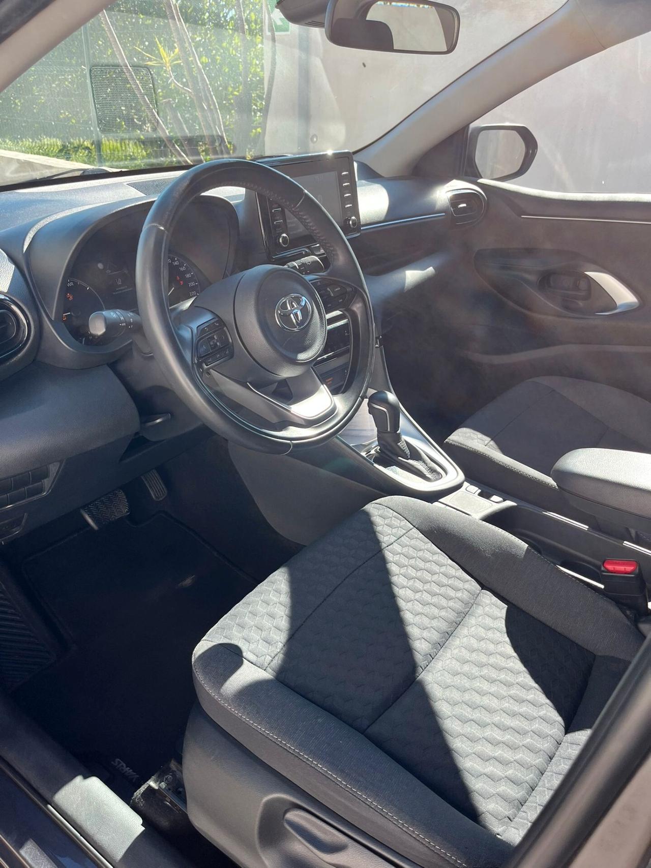 Toyota Yaris 1.5 Hybrid 5 porte Business